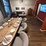 アパート Urban 3-bedroom In - Cetus トロムソ